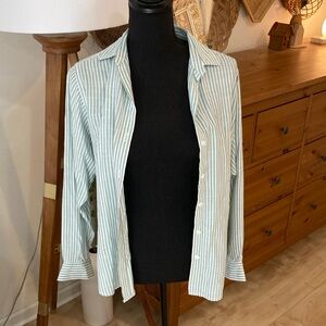 Beach lunch lounge stripped button up